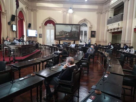 Diputados le piden a Edesa que revea el pago de facturas estimativas