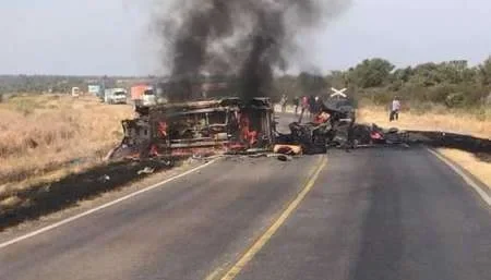 Chocaron dos camionetas y un colectivo: murieron 4 personas en las rutas salteñas