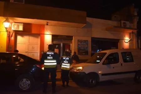 Detectaron tres fiestas clandestinas durante la noche del viernes en Salta