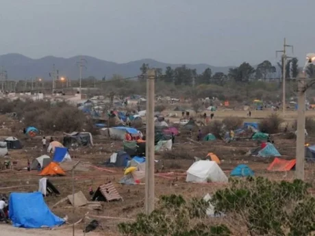 Indignados con el asentamiento San Calixto, vecinos de zona sur piden más seguridad