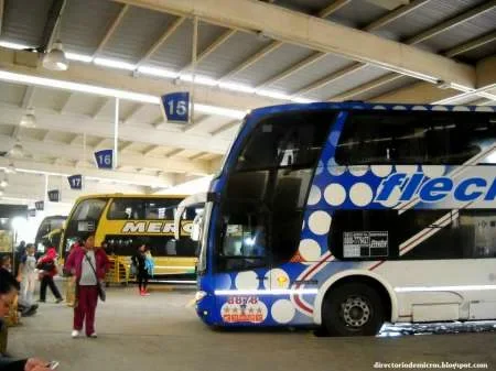 Es oficial: vuelven los colectivos de larga distancia y los trenes