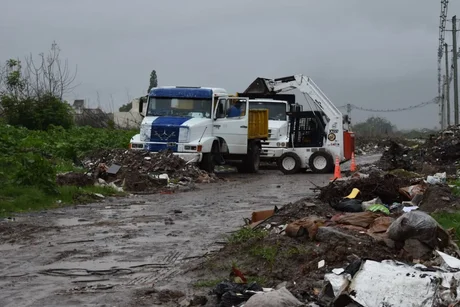 En Salta limpian un basural de un kilómetro de extensión