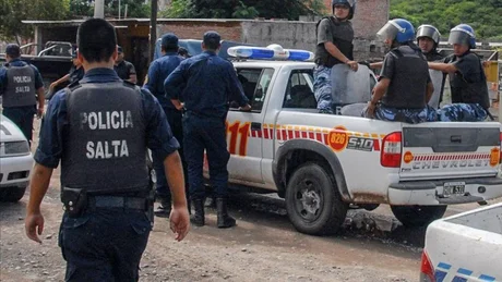 Policías golpeadores en Salta: “como sos de pu…, tiene que andar defendiéndote tu papito”