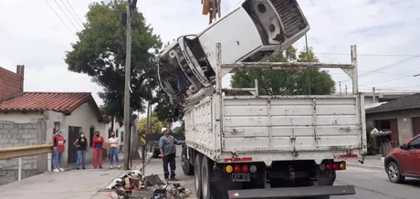 En lo que va del año la Municipalidad lleva levantados 67 vehículos que estaban abandonados en la vía pública