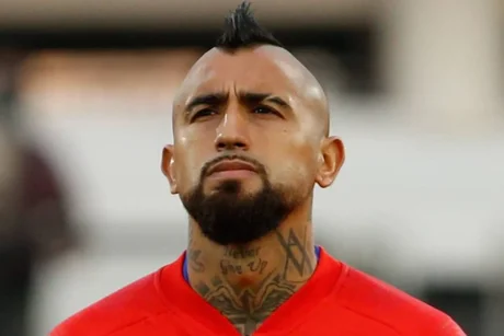 Internaron a Arturo Vidal por complicaciones en su cuadro de coronavirus