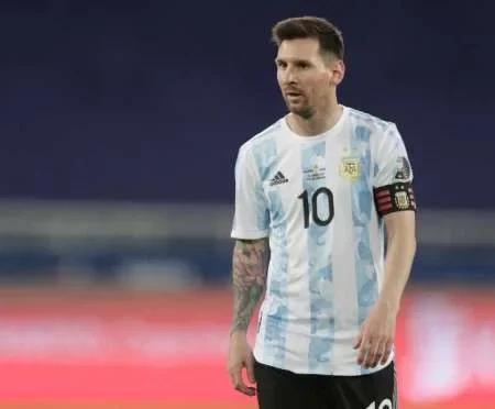 Copa América: Argentina busca su primer triunfo frente a Uruguay