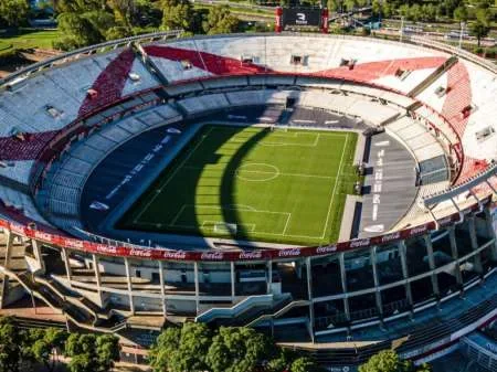 Los hinchas vuelven a las canchas: la primera prueba será en el partido de la Selección en el Monumental