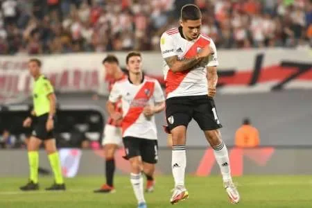 A qué hora juega River