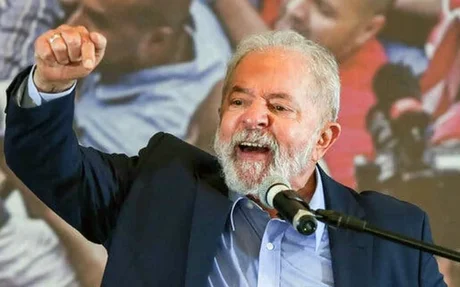 Lula da Silva confirmó su candidatura a presidente de Brasil