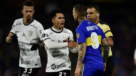 A qué hora juega Boca