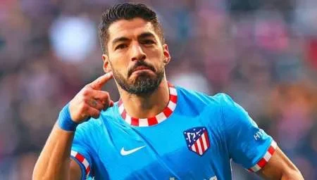 Suárez confirmó que no irá a River