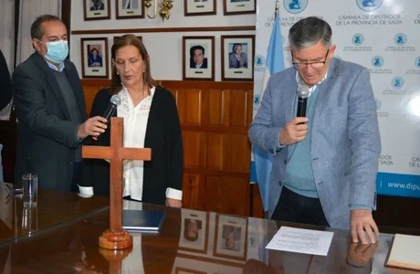 María Luisa León asumió en lugar de Orozco en la Cámara de Diputados