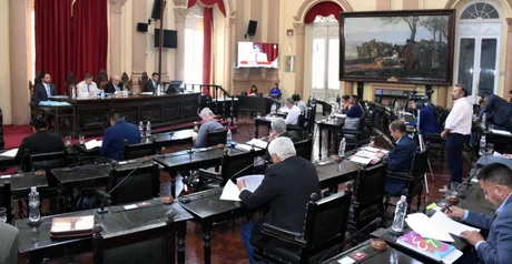 El Senado aprobó el proyecto de Ley para regular la normativa del personal no docente