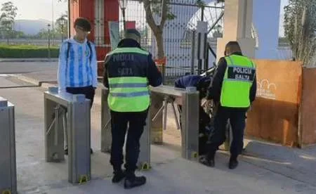 Dispondrán operativos policiales en ocho puntos de aliento por el partido de la selección