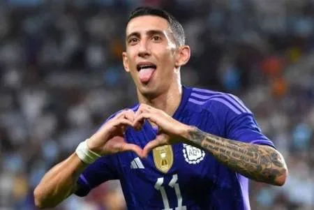 Ángel Di María seguirá jugando en la Selección Argentina