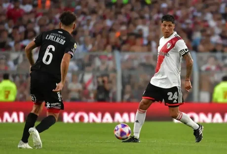 A qué hora juega River