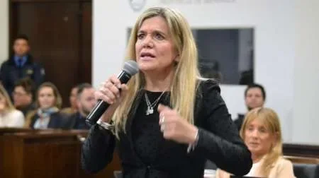 Intentaron apuñalar a una fiscal en medio de un juicio