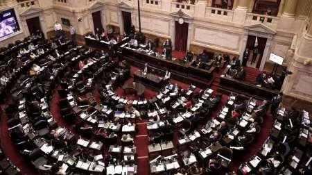 Tras un intenso debate, Diputados dio media sanción al proyecto de eliminación del Impuesto a las Ganancias