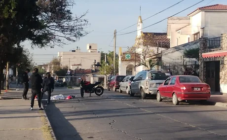 Víctima fatal en calle Obispo Romero: se descubrió que un "simple" testigo le había robado un bolso a la víctima