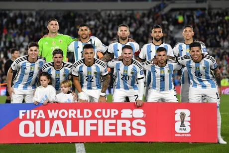 Con gran despliegue futbolístico la Selección Argentina derrotó a Paraguay por las eliminatorias