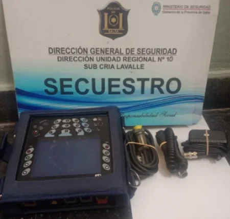 Ladrones se habían robado un equipo de medición valuado en 12 millones de pesos y lo vendían por Facebook: fueron detenidos