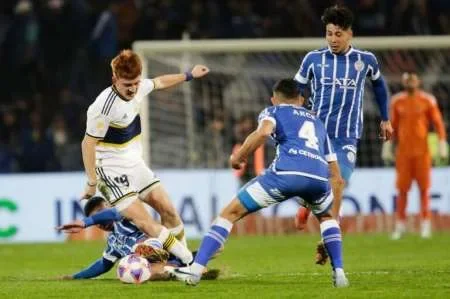 A qué hora juega Boca