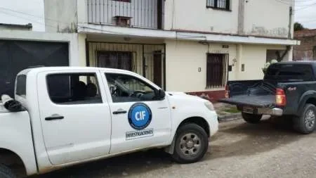 Allanamientos en Villa Las Rosas: varios detenidos son miembros del Servicio Penitenciario