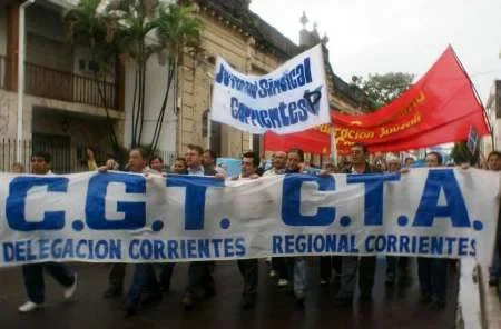 La CGT, CTA y otras organizaciones, salen a marchar contra el DNU de Milei