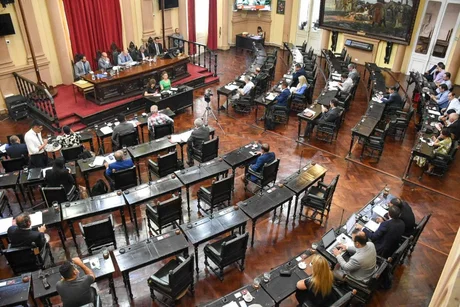 Se aprobó la prórroga del presupuesto provincial 2023