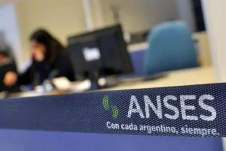 El Gobierno suspendió los "créditos Anses para jubilados"