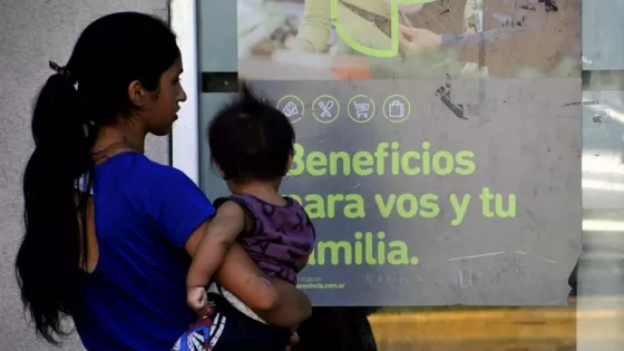 Reducen los topes de ingresos para percibir las Asignaciones Familiares