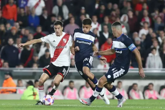 A qué hora juega River