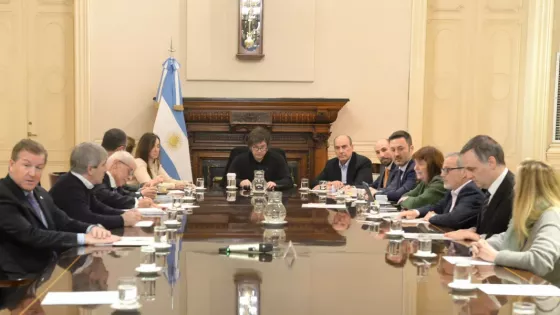 Javier Milei encabezó la reunión de Gabinete y no estuvo Sandra Pettovello