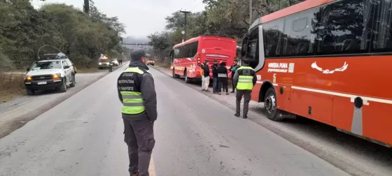 Si pasa, pasa: secuestran colectivos de la Empresa Vaca Sur porque habrían adulterado una lista de pasajeros