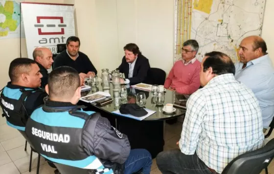 La Provincia y la Municipalidad buscan optimizar el funcionamiento del transporte de pasajeros