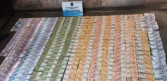 Detuvieron a dos hombres acusados de robar 400 mil pesos de un comercio en Villa Mitre