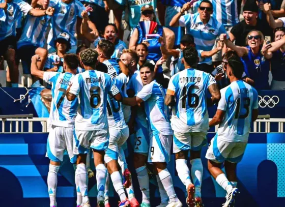 La Selección Argentina Sub 23 venció a Ucrania y clasificó a cuartos de los Juegos Olímpicos 2024