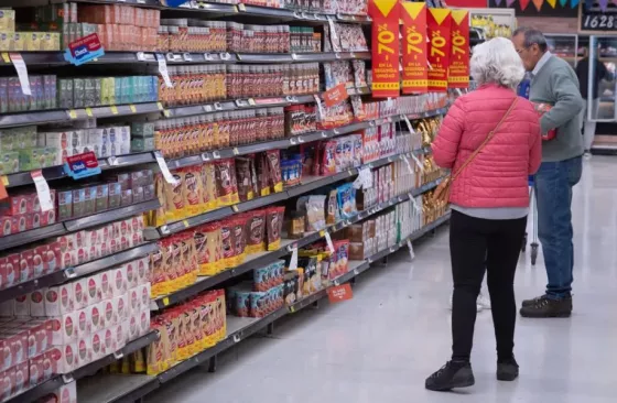 Fuerte caída del consumo: es la peor recesión desde la pandemia