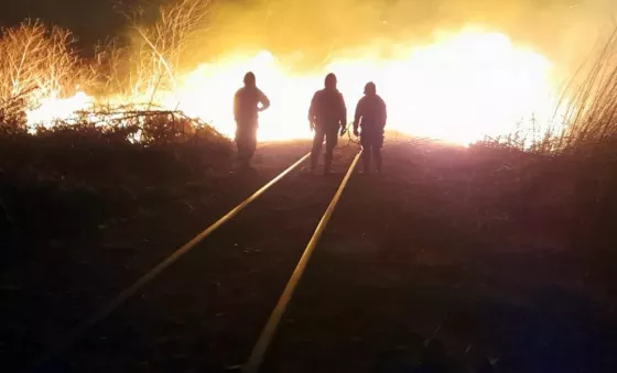 Hubo más de 40 llamados de emergencia por los distintos incendios en la ciudad