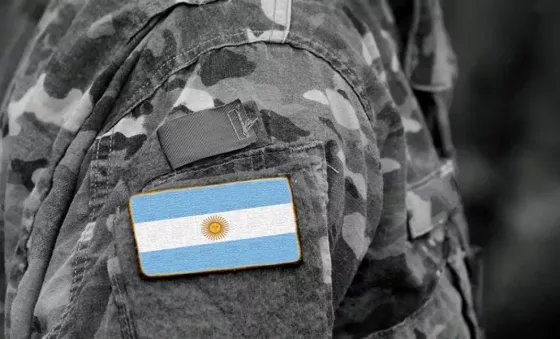 Un cabo del Ejército abusó sexualmente a una soldado, pero no irá a la cárcel