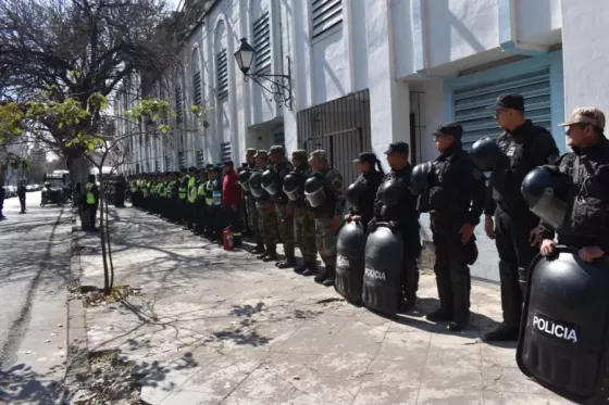 Más de 200 policías brindarán seguridad en el partido que Gimnasia y Tiro recibe a Colón 