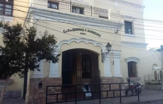 Descartan que haya una fuga de gas en la escuela Sarmiento