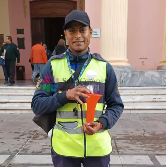 Milagro en Salta: llegó la peregrinación Azul de la Policía