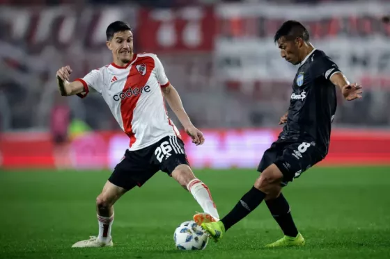 A qué hora juega River