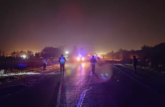 Joven salteño viajaba en su motocicleta y chocó contra un caballo: murió en el acto