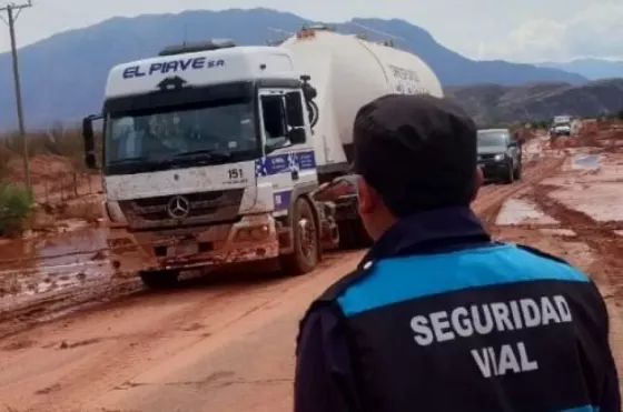 Asisten a los afectados por el temporal en distintas localidades de la provincia